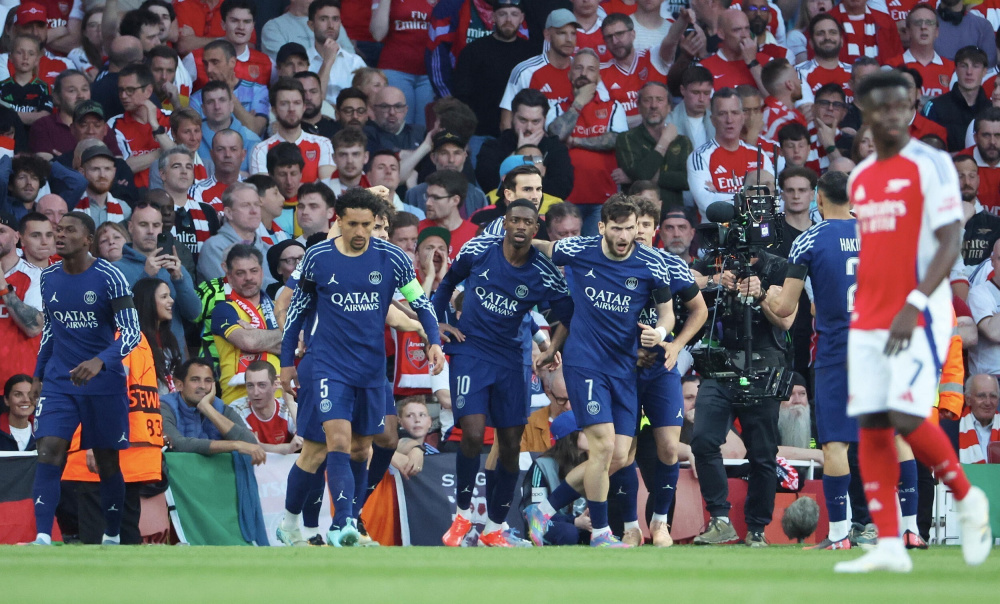 媒体：因揭露足协造假丑闻，马来西亚记者遇袭引发社会恐慌（媒体称：马来西亚记者因曝光足协造假案遭袭，引发社会不安）