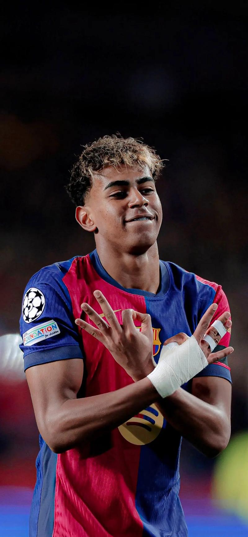 曼奇尼：小法赛后来我面前说，我在场上的话比他当年还要多（曼奇尼：赛后小法打趣，我在场上比他当年更健谈）