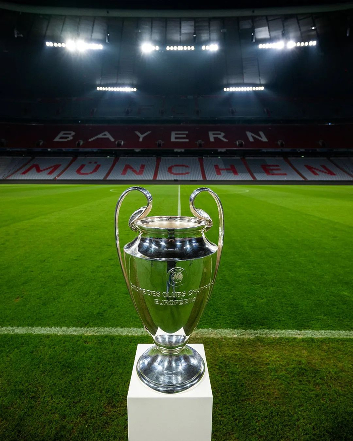 特里：08年欧冠决赛罚丢点球后，脑子闪过从25楼跳下念头（特里自述：08欧冠点球失手后，一度闪过从25层跳下的念头）