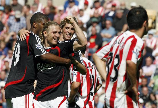 英女杯1／4决赛：利物浦女足1-9切尔西遭淘汰，枪手女足晋级（英女杯1／4决赛：切尔西女足9-1横扫利物浦，阿森纳女足晋级四强）