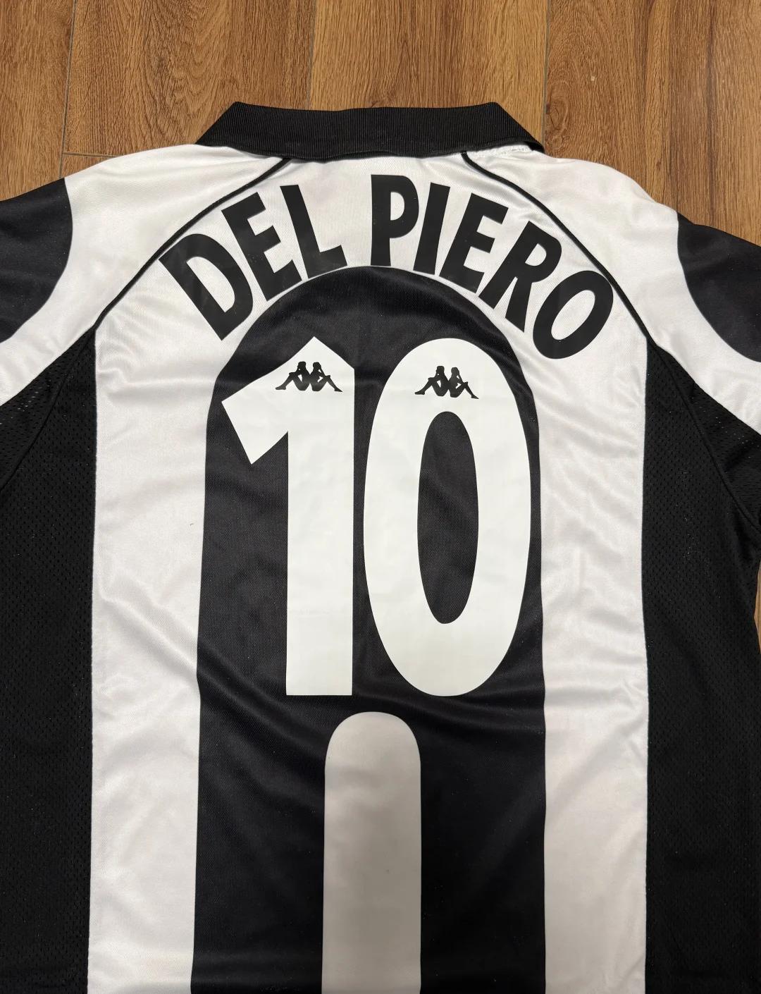 里沙利松晒AI制作孙兴慜雕像图，并艾特热刺官方“请安排”