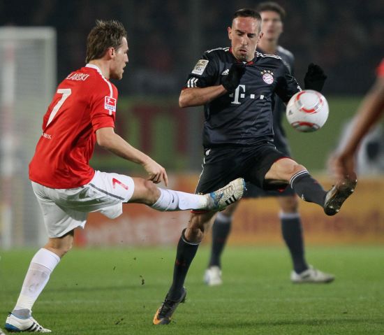 天津足协发布文明观赛倡议：津“城”文明，津“诚”有礼（天津足协发出文明观赛倡议：津城尚文明 津诚重礼仪）