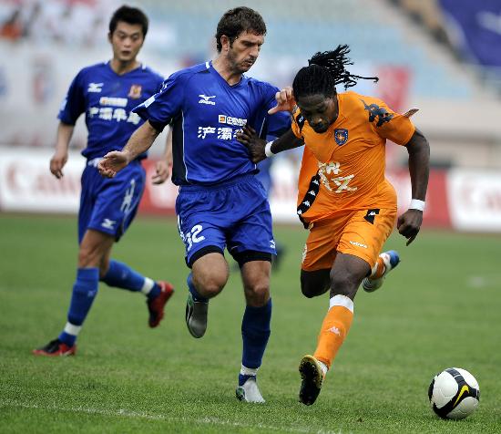 西甲战报：久保建英破门，德拉点射绝平，莱万特1-1皇家社会（西甲快讯：久保建英建功，德拉点球扳平，莱万特1-1皇家社会）