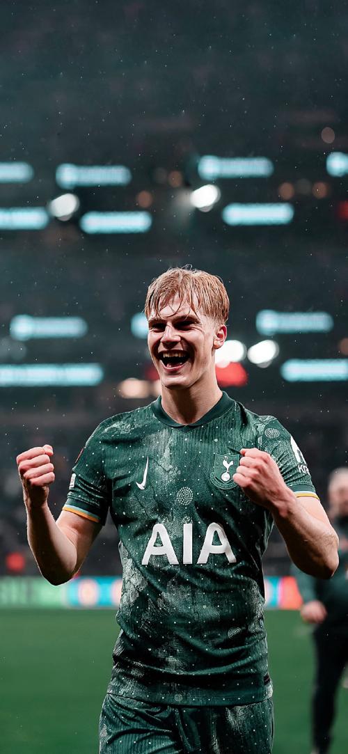 门将扑出关键点球，球迷热议