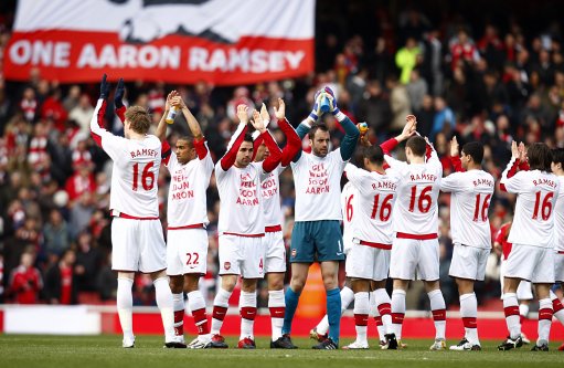 队史独一档！怀特生涯6次单场6三分+3帽，其他人合计3次