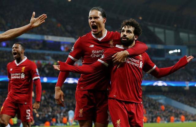 特朗普获国际足联首届和平奖，美国队实力最强，称梅西与C罗相当，展现其对足球的热爱与支持。