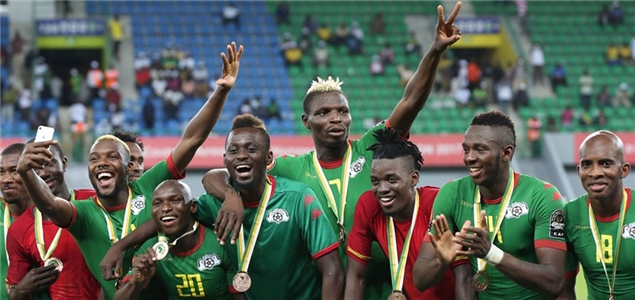 阿连德谈梅西解锁400助：真的意义非凡，非常荣幸参与其中