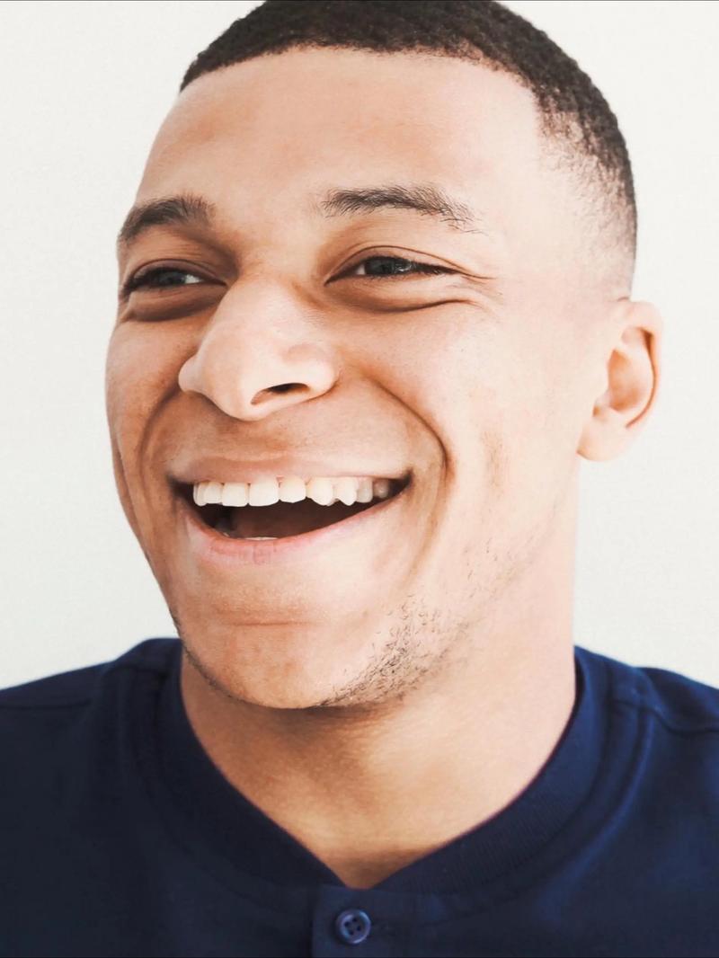 齐达内：在上海见到一个优秀的年轻人，球打得着实可以！